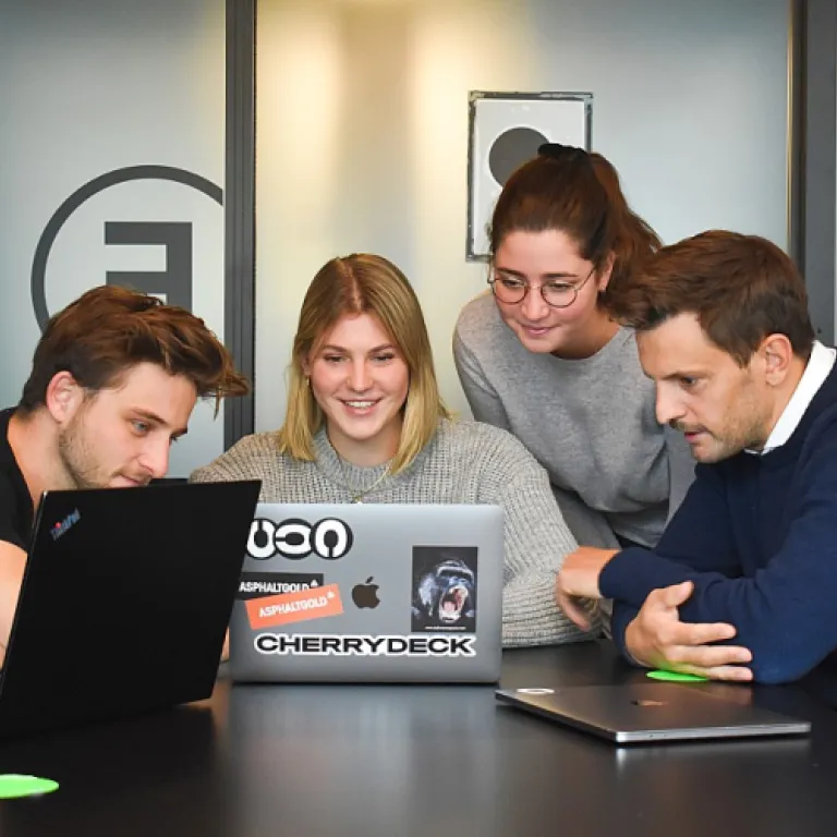 The Power of Employee Appreciation Cards in Boosting Engagement